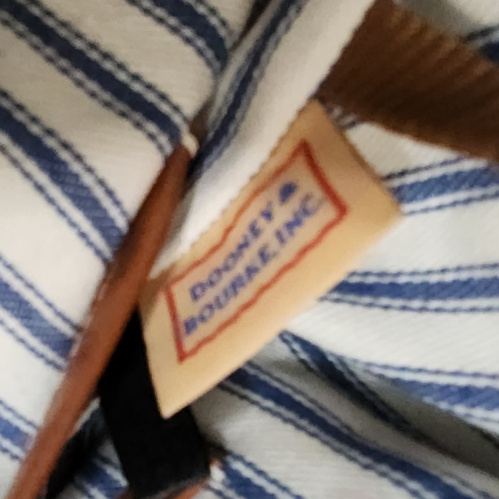 Dooney & Bourke Wayfarer Tote - Picture 10 of 11